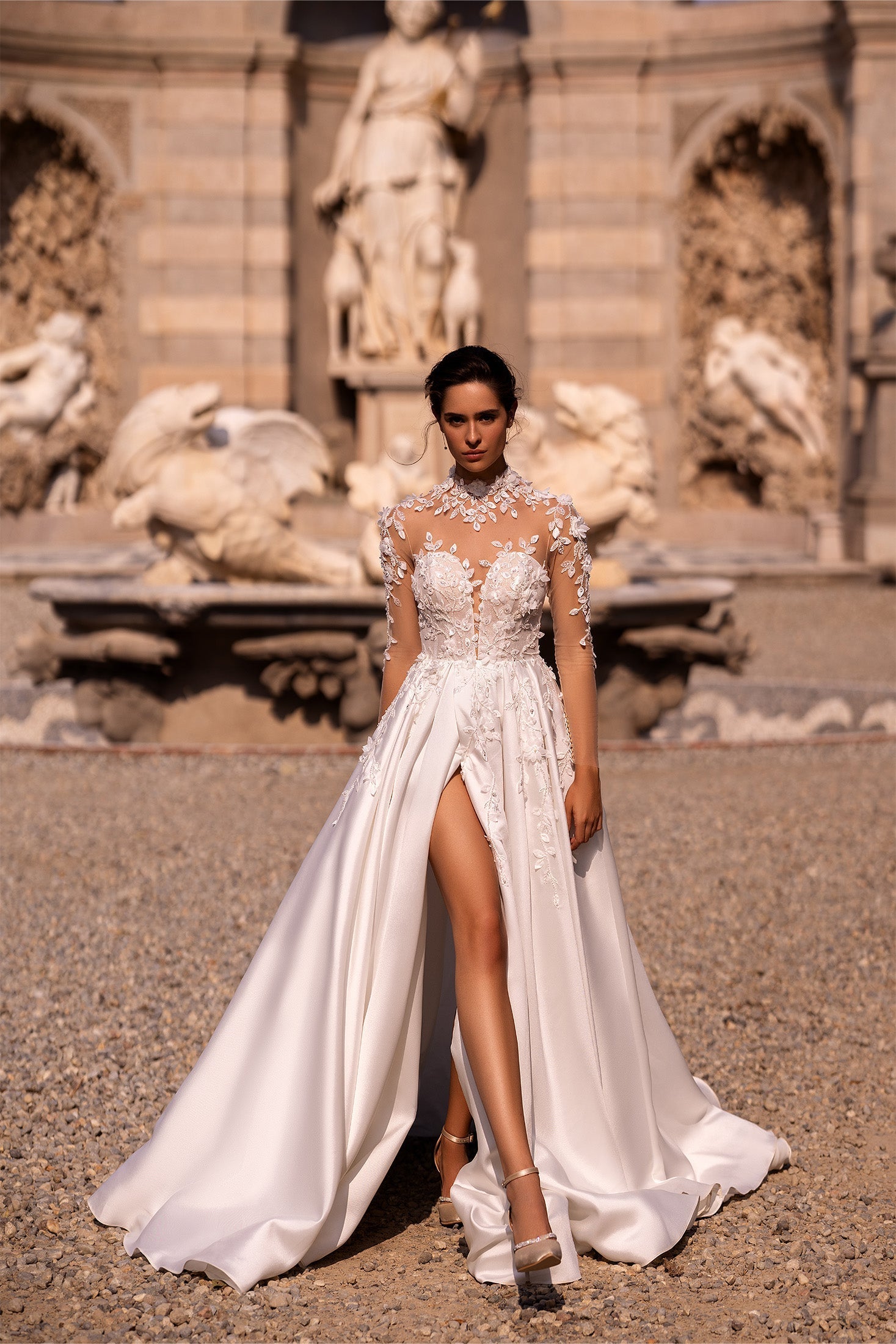 Maria Anette A-line wedding dress front view with V-neck