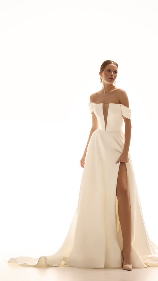 Magnolia by Vittoria Soltero