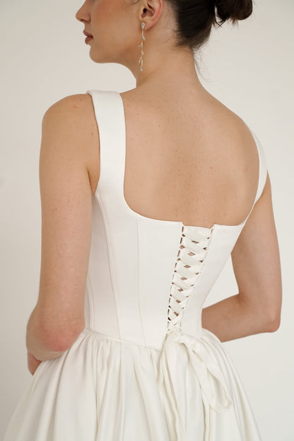 Satin Wedding Corset: Sculpting Bridal Basque Top